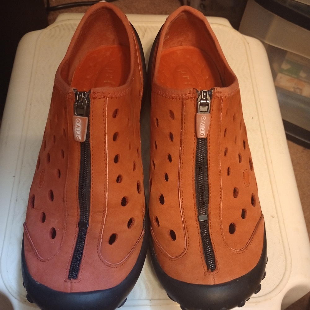 Privo Driving  Shoes   Ladies Burnt Orange Slip-On Loafers